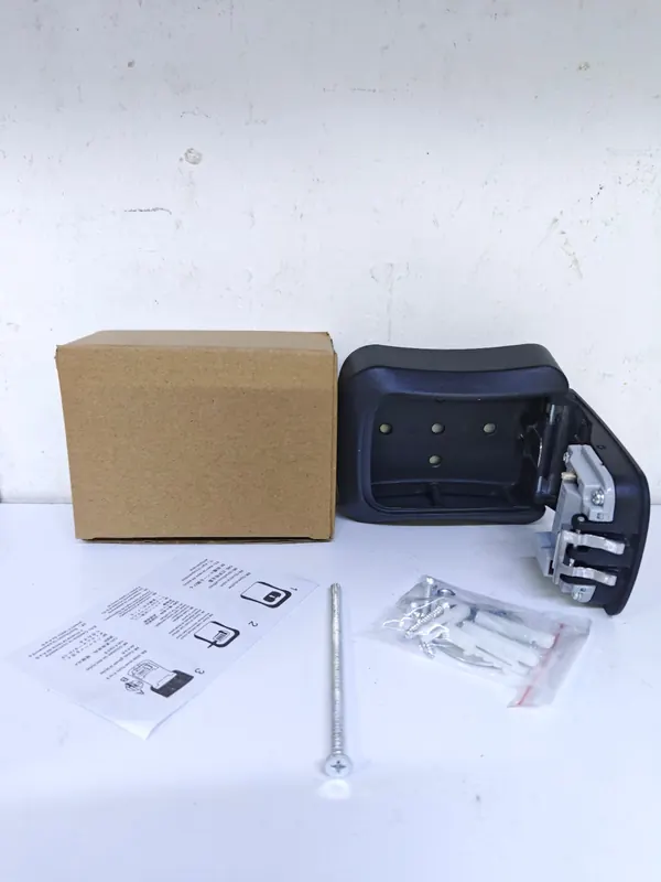 Metallic keylock box