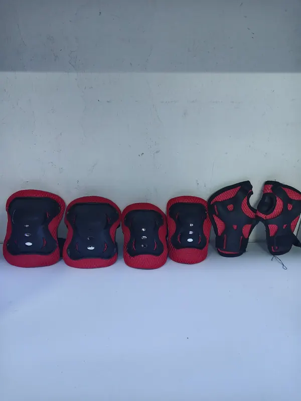 Protective gears red