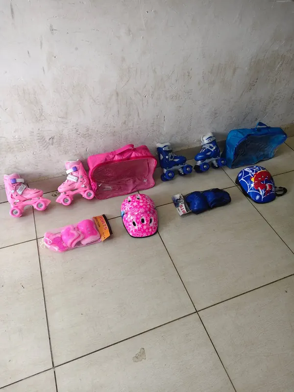 Full set quad Skate shoes full set blue and pink