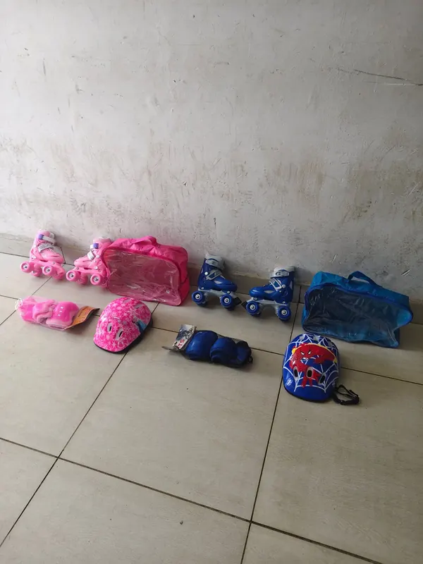 Full set quad Skate shoes full set blue and pink
